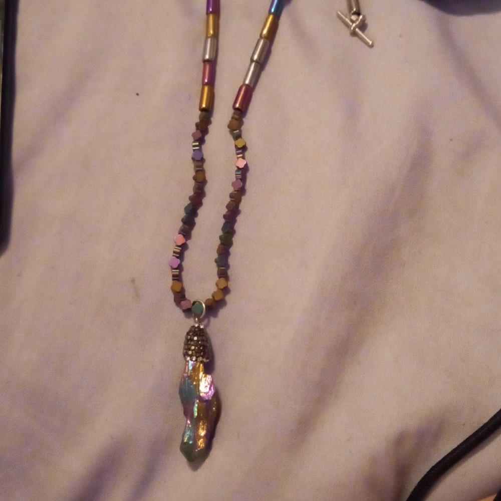 Stone crystal necklace